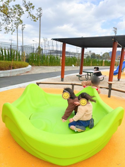 F99F9B55-BE48-46F8-B676-714E32297533